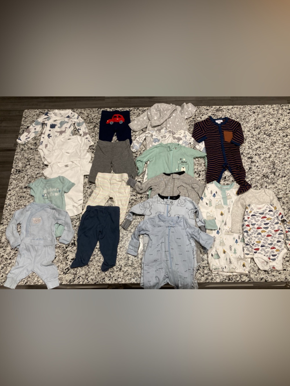 Newborn baby clothing lot
